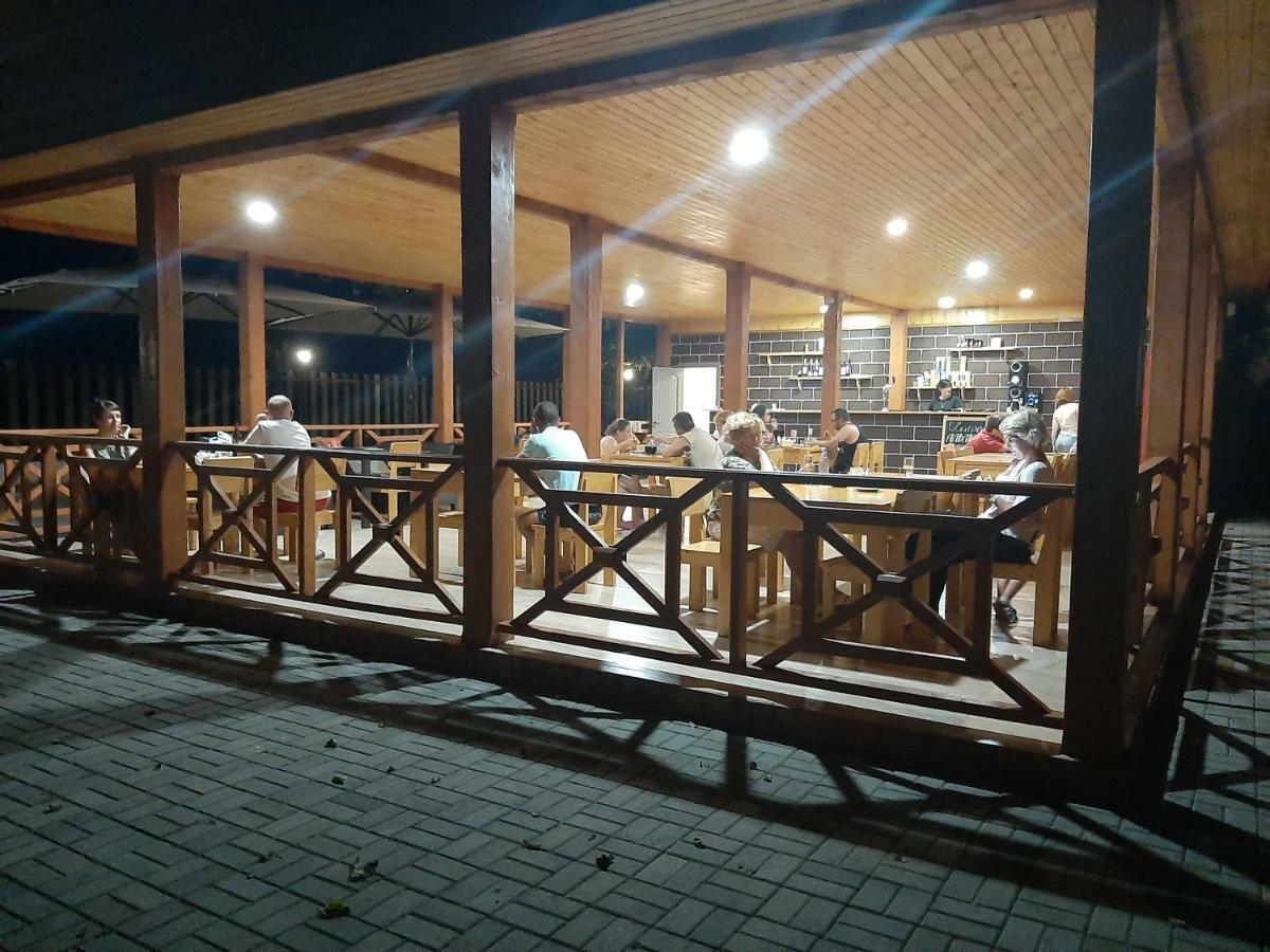 Al Mare Hotel Pizunda Exterior photo
