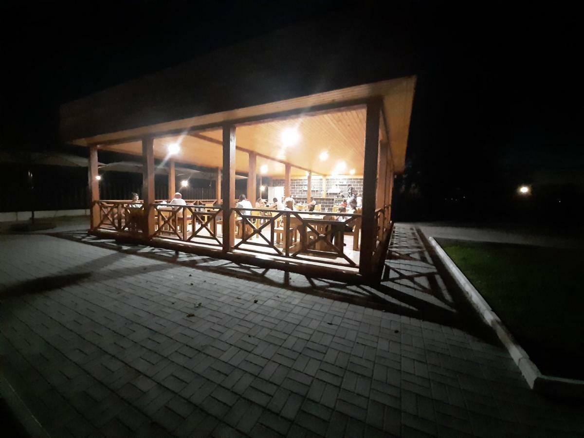 Al Mare Hotel Pizunda Exterior photo